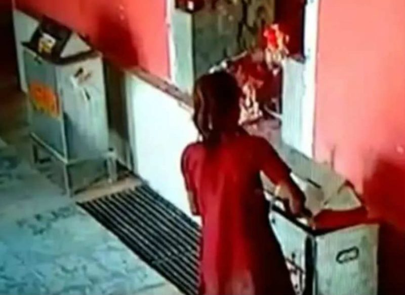 मंदिर के दान पेटी से 250 रुपये चुराने वाली बच्ची की कमलनाथ सरकार ने बदली ‘किस्मत’
