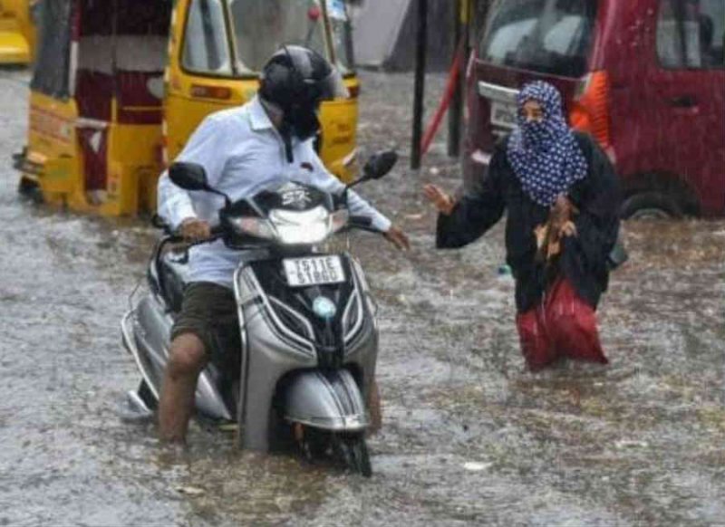 10 राज्यों में भारी बारिश का अलर्ट, अगले 24 घंटों में दिल्ली-NCR में भी मौसम लेगा करवट