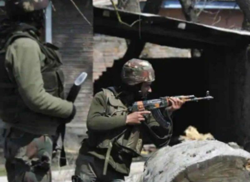 जम्‍मू-कश्‍मीर: सुरक्षाबलों को फिर मिली बड़ी कामयाबी, 3 आतंकवादी अंनतनाग मुठभेड़ में ढेर
