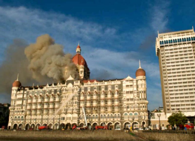 मुंबई को दहलाने की धमकी, ताज होटल पर मंडराया आतंकी साया, दोहराया जाएगा 26/11 !