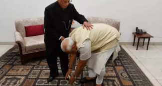 जब 2017 में तत्कालीन राष्ट्रपति प्रणब मुखर्जी की तारीफ करते हुए रो पड़े थे पीएम मोदी
