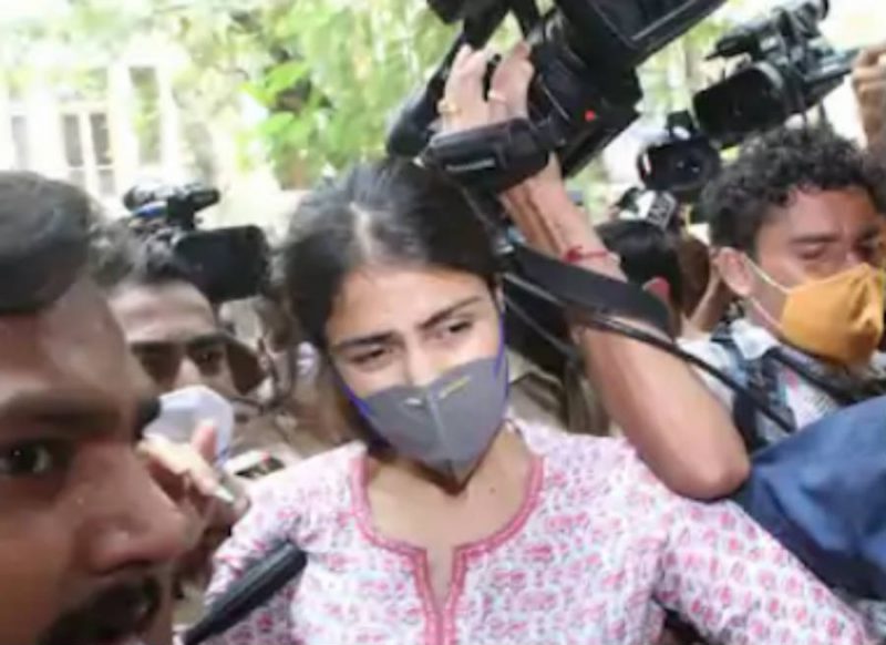 रिया चक्रवर्ती को NCB ने किया गिरफ्तार, मेडिकल टेस्ट कराने की तैयारी