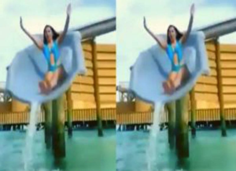 Kiara Advani ने स्लाइड के जरिये पूल में लगाई छलांग, मोनोकिनी में दिखा ग्लैमरस अवतार!