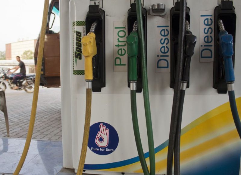 Petrol Price- क्यों बढ रहे हैं पेट्रोल-डीजल की कीमतें, आसान भाषा में समझिये तेल का खेल!