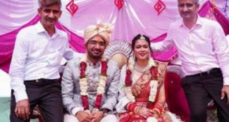 दिल्ली से अयोध्या तक इस IAS की शादी की हो रही खूब चर्चा, जानिये क्यों