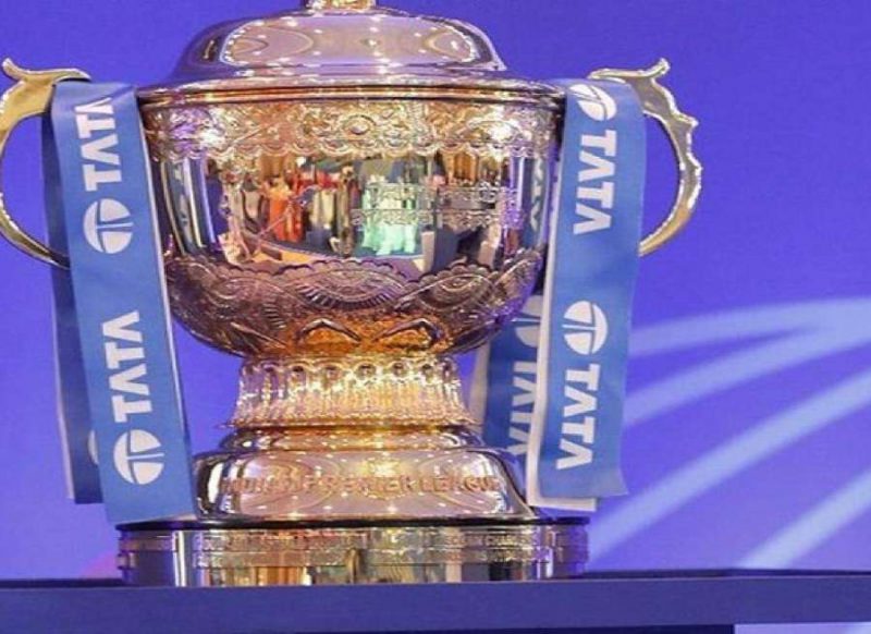 प्लेऑफ के 3 स्थान के लिये 7 टीमों में जंग, दिल्ली ने तोड़ा आरसीबी का दिल