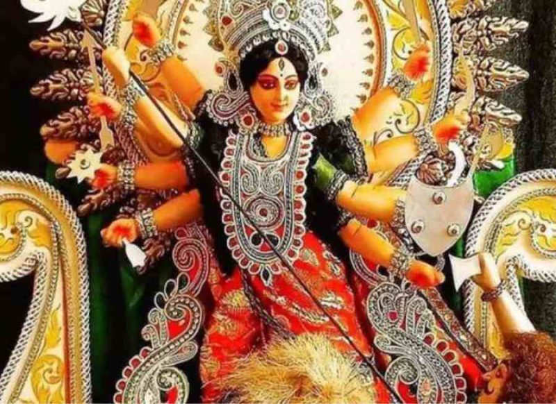 नवरात्रि के दौरान जरुर करें ये काम, बरसने लगेगी मां लक्ष्मी की कृपा