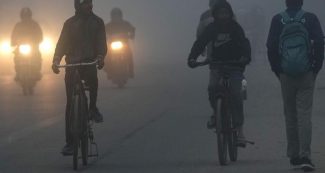 ठंड से कंपकंपा रही दिल्ली, पिछले 10 साल में सबसे लंबी शीतलहर, जानिये कब मिलेगी राहत?