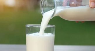 डायबिटीज मरीजों के लिये दूध पीना सुरक्षित है, जानिये क्या कहते हैं एक्सपर्ट?