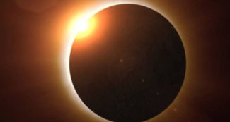 इसी महीने अप्रैल में लग रहा साल का पहला सूर्य ग्रहण, 5 राशियों की बढेगी मुश्किलें